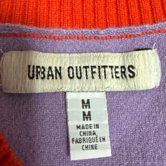 NEW Urban Outfitters Purple Red Strawberry Sleeveless Crop Sweater Vest Top Sz M - Picture 5 of 6